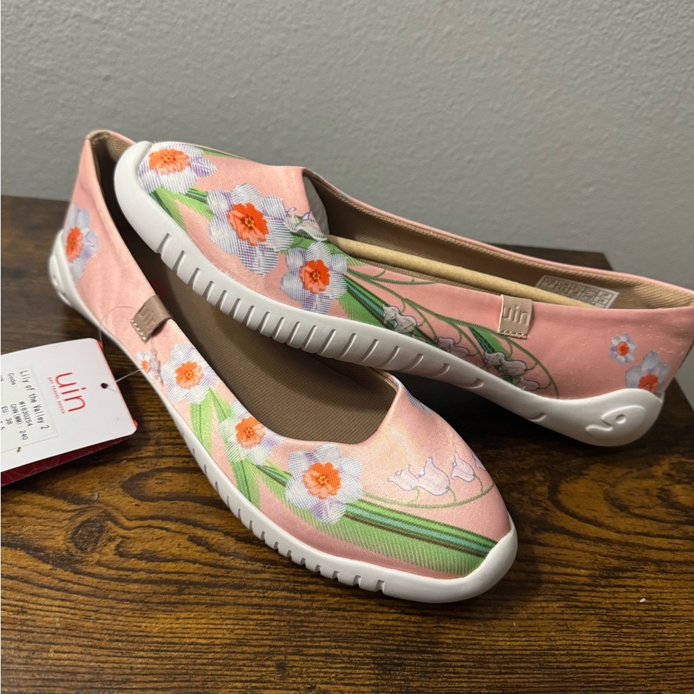 Uin Art Travel Shoes, Sz 7, pink silk